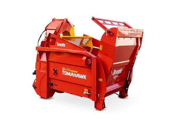 Teagle Tomahawk 6200 Power Drive – ścielarka 2,5 m³ z napędem WOM